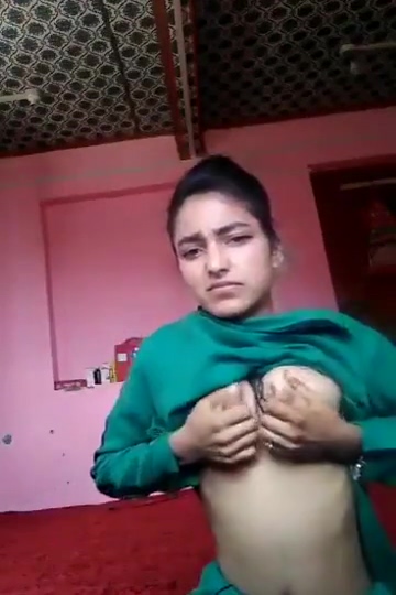 Desi Nude Solo - Indian Gf Nude Outdoor Mms XXX HD Videos.